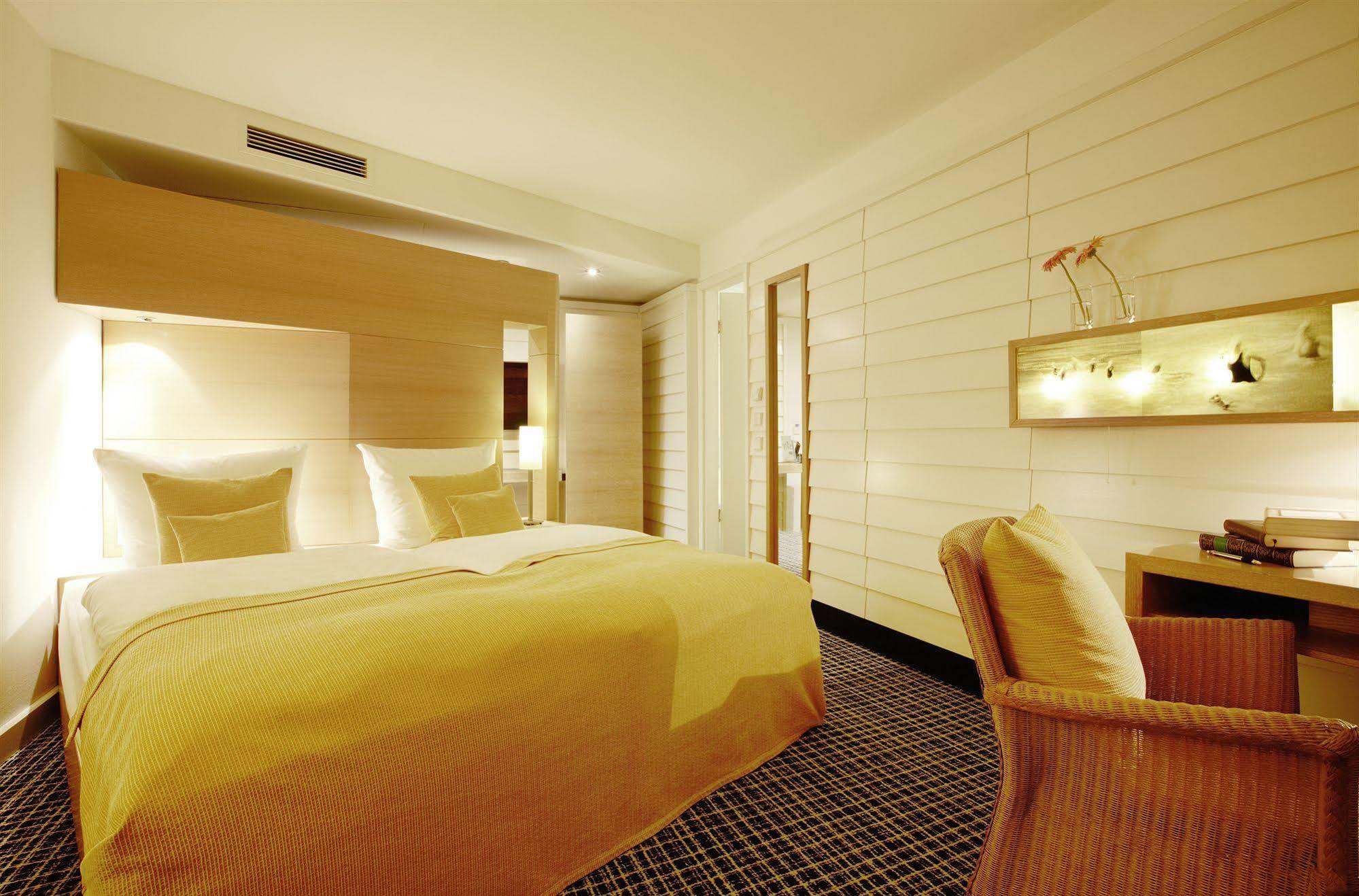 Hotel Esplanade Resort & Spa - Adults Only Bad Saarow Exterior photo